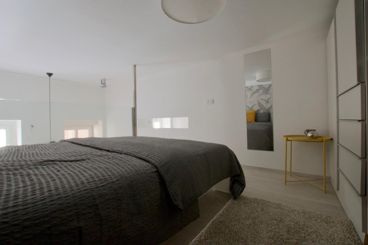 Standard Apartment By Hi5 - Terez 6 Budapest Exterior photo