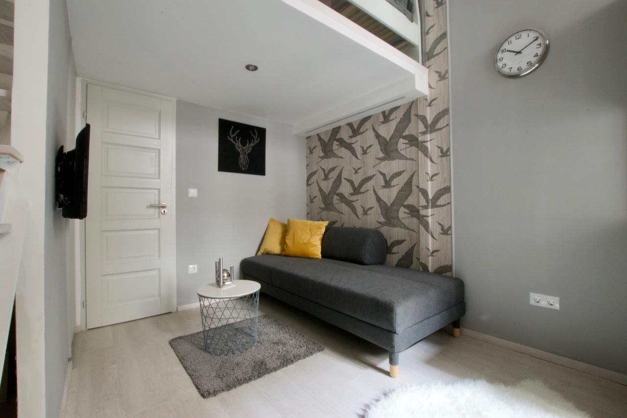 Standard Apartment By Hi5 - Terez 6 Budapest Exterior photo